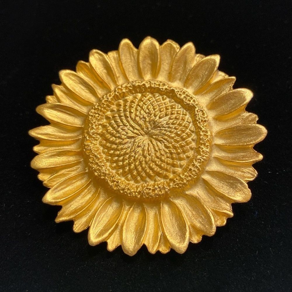Vintage Brushed Gold Sunflower Brooch